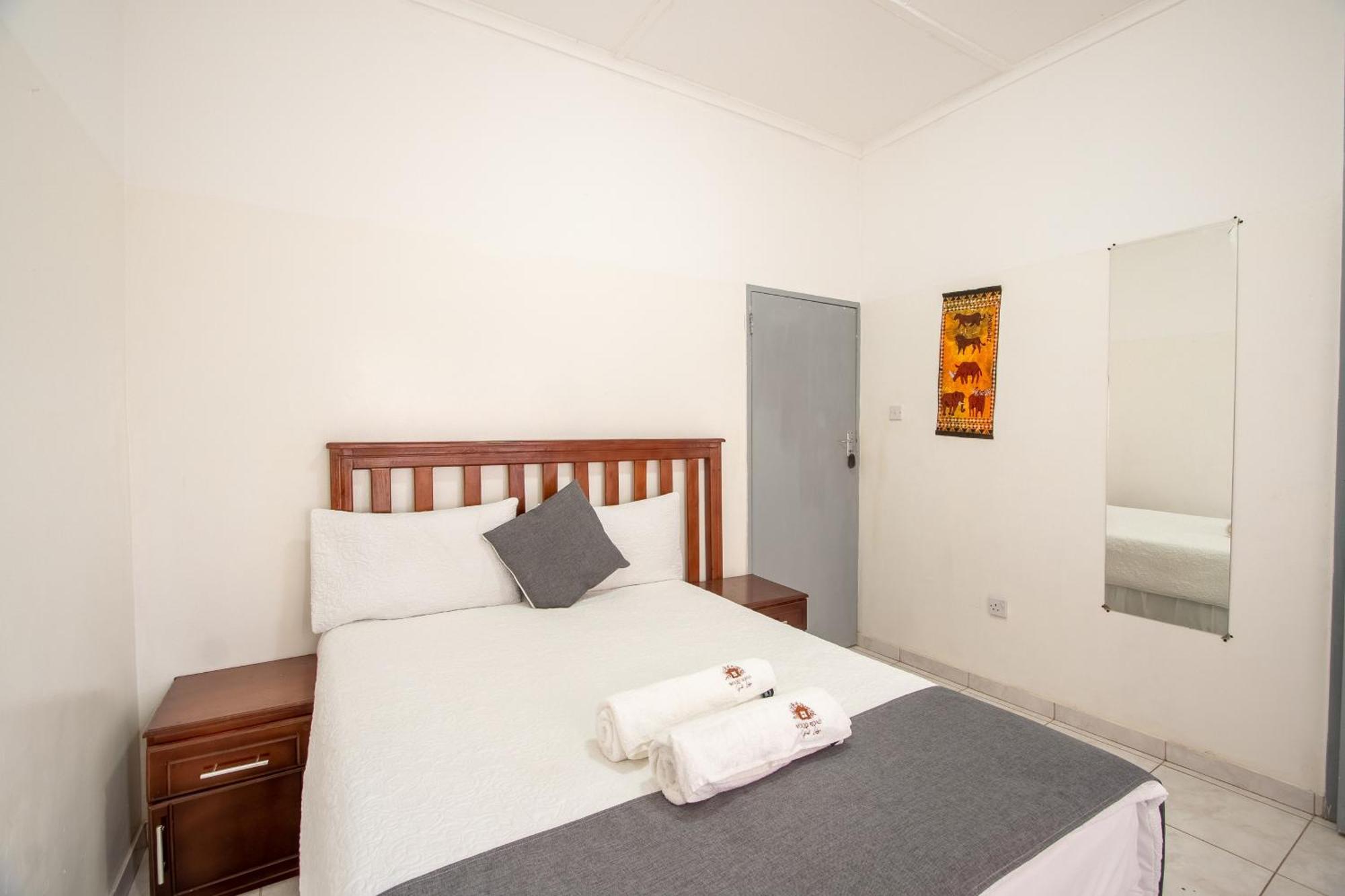 Wood Road Guest Lodge Air Terjun Victoria Bagian luar foto