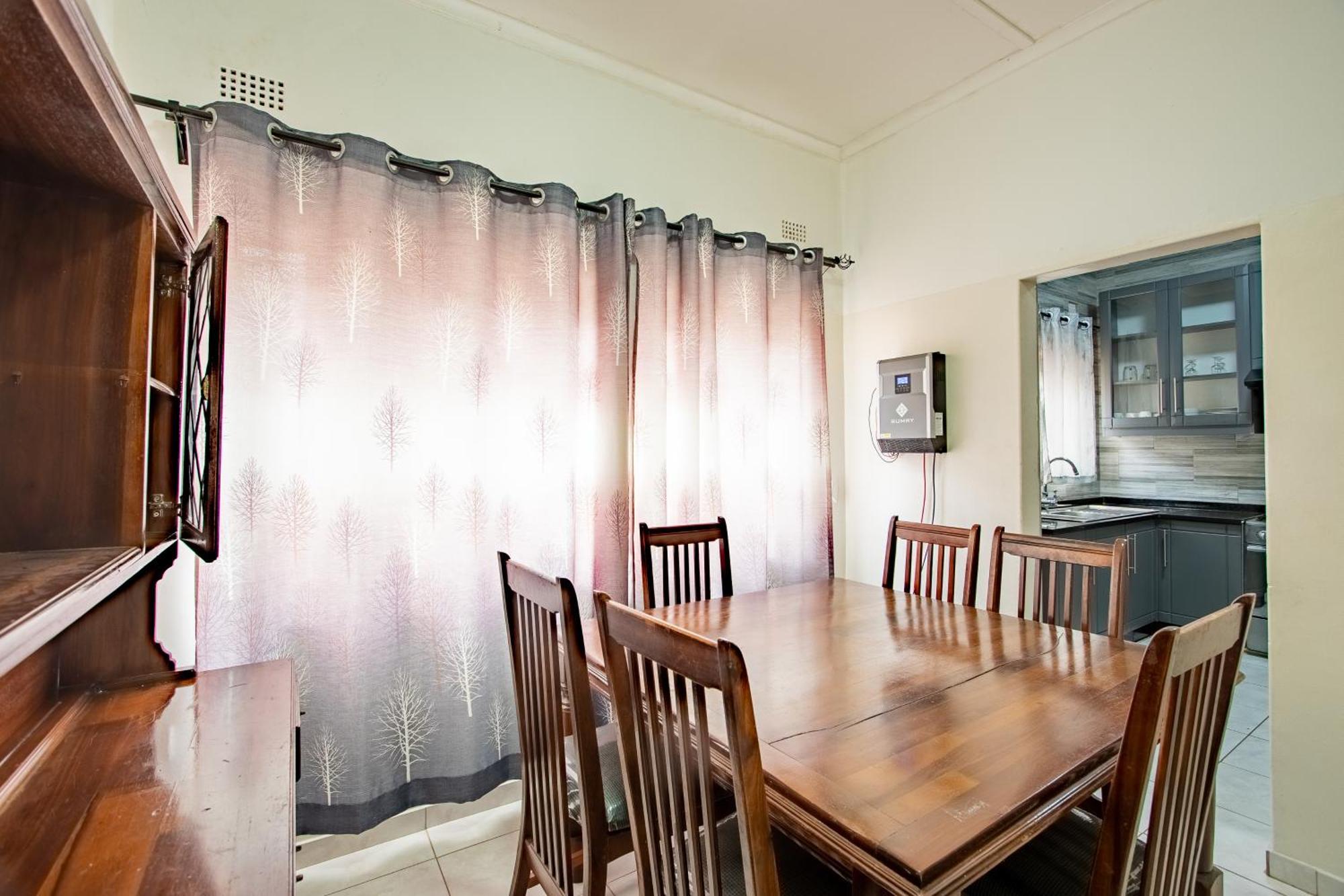 Wood Road Guest Lodge Air Terjun Victoria Bagian luar foto