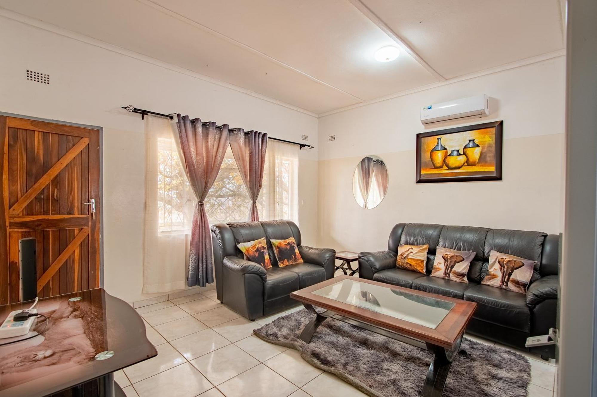 Wood Road Guest Lodge Air Terjun Victoria Bagian luar foto