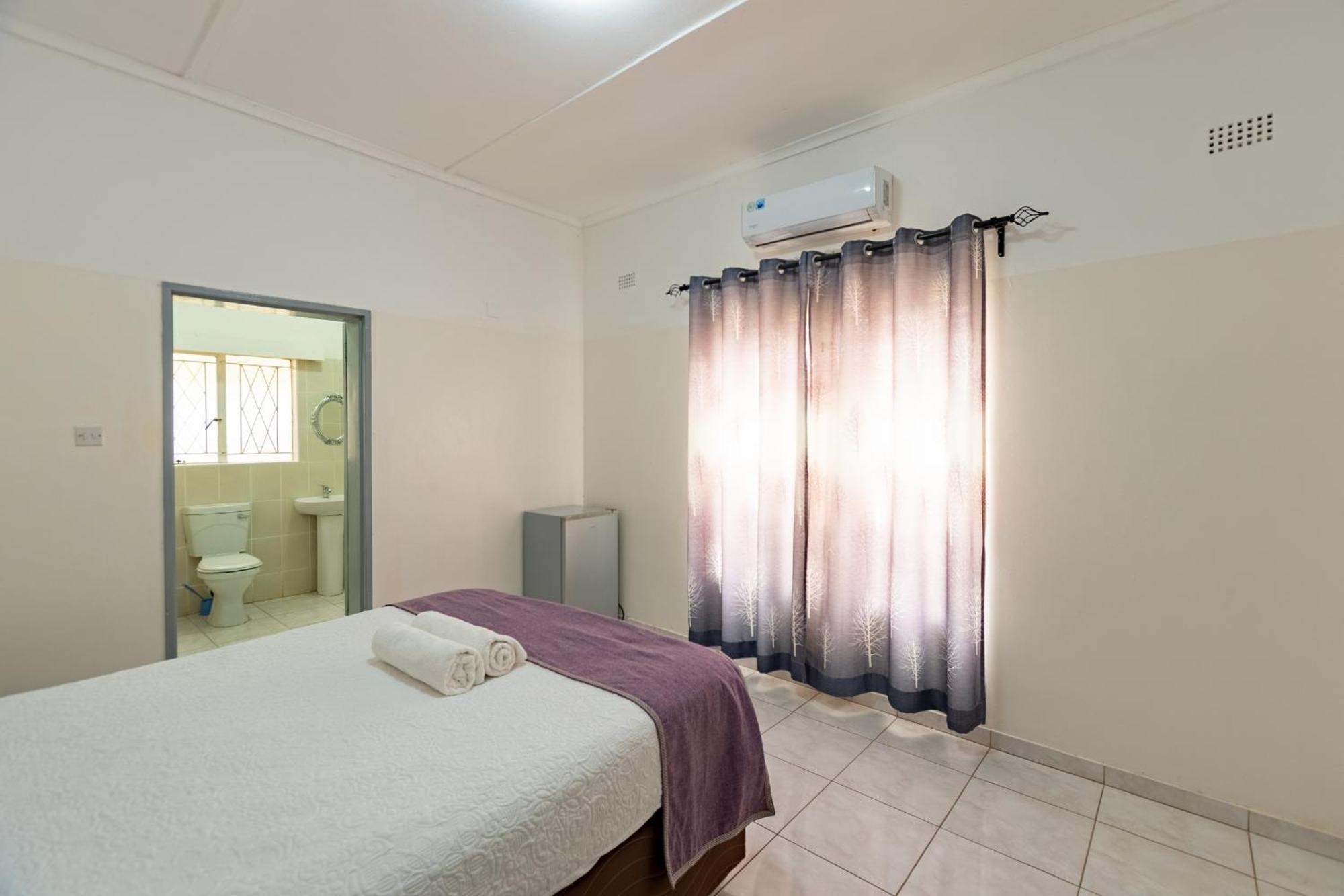 Wood Road Guest Lodge Air Terjun Victoria Bagian luar foto